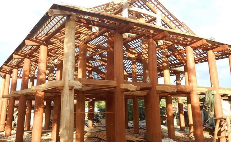 lắp mái và xây dựng bộ khung trong thiết kế xây dựng nhà